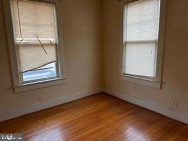 5945 ADDISON RD, Capitol Heights, MD 20743