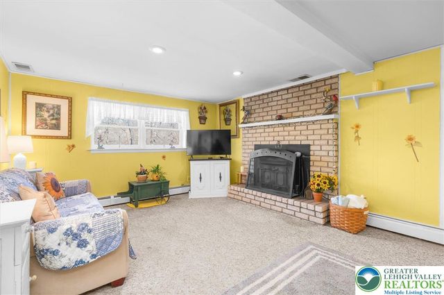 4030 Spring Street, Whitehall Twp, PA 18052