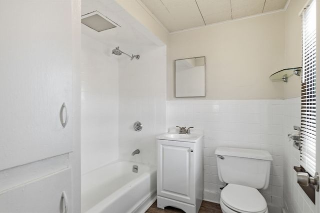 86 Conz St, Northampton, MA 01060