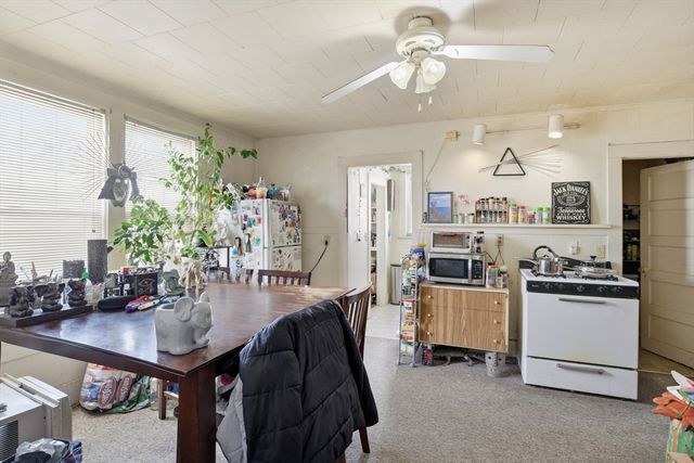 86 Conz St, Northampton, MA 01060