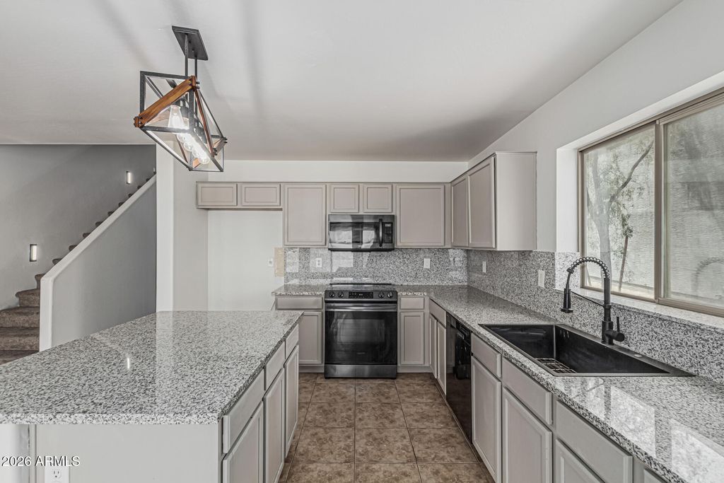 23637 N DESERT Drive, Florence, AZ 85132 — photo 5