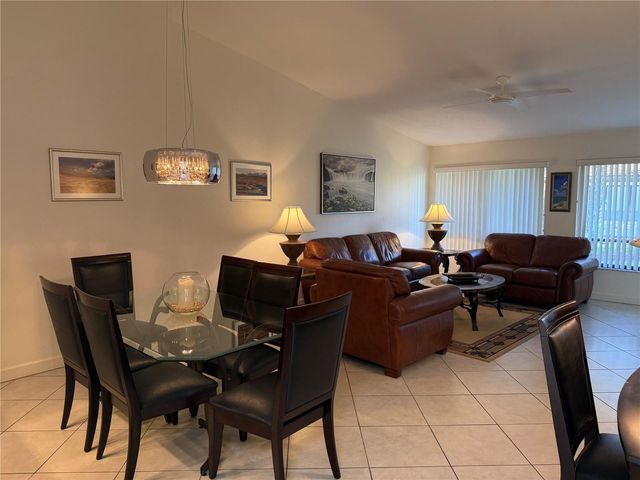 3637 YELLOW PINE COURT 146, Sarasota, FL 34238