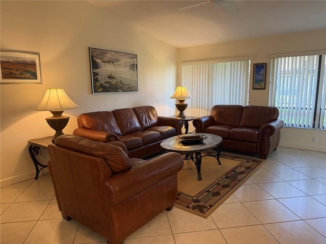 3637 YELLOW PINE COURT 146, Sarasota, FL 34238