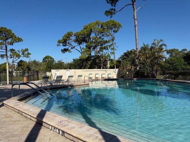 3637 YELLOW PINE COURT 146, Sarasota, FL 34238