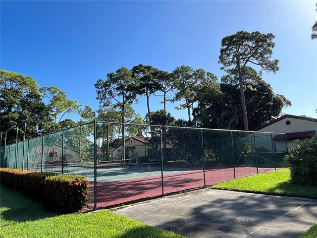 3637 YELLOW PINE COURT 146, Sarasota, FL 34238