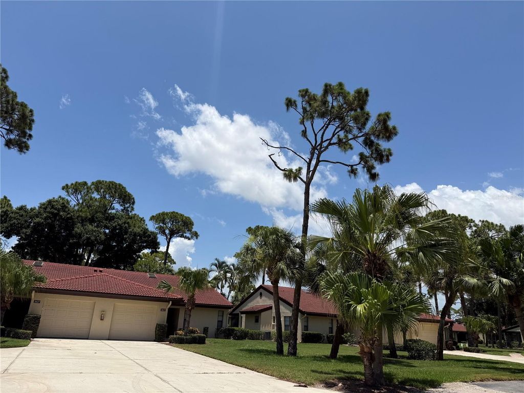 3637 YELLOW PINE COURT 146, Sarasota, FL 34238