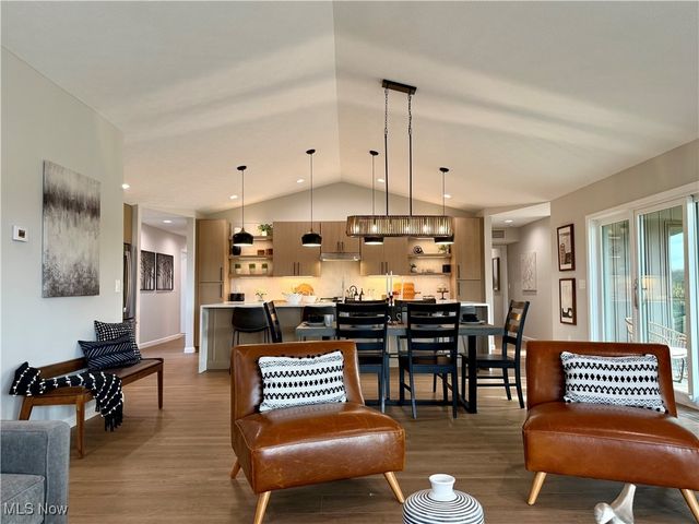 9032 Riverwood Dr., North Ridgeville, OH 44039