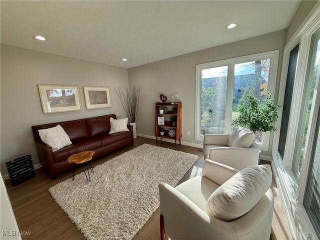 9032 Riverwood Dr., North Ridgeville, OH 44039