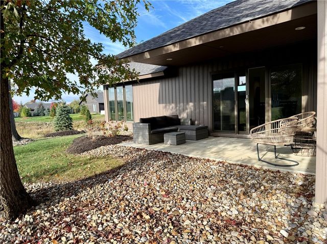 9032 Riverwood Dr., North Ridgeville, OH 44039