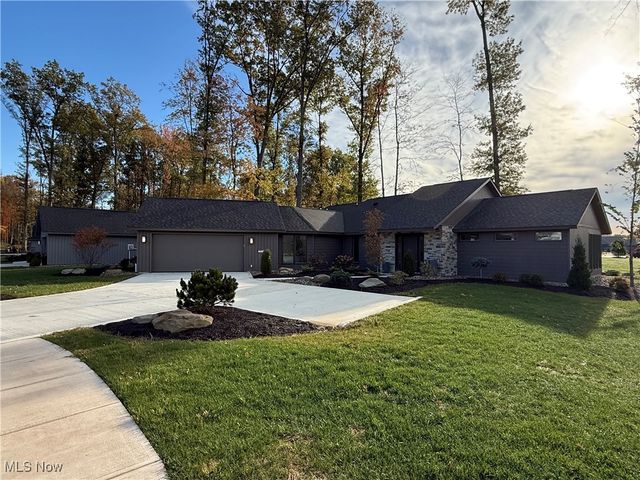 9032 Riverwood Dr., North Ridgeville, OH 44039