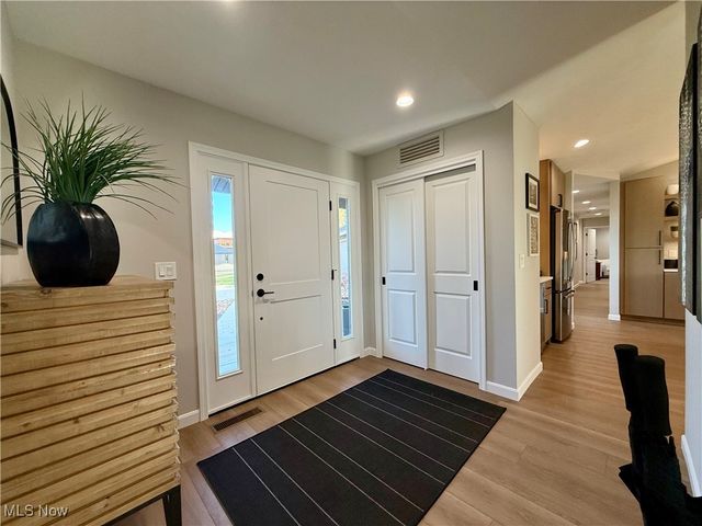 9032 Riverwood Dr., North Ridgeville, OH 44039