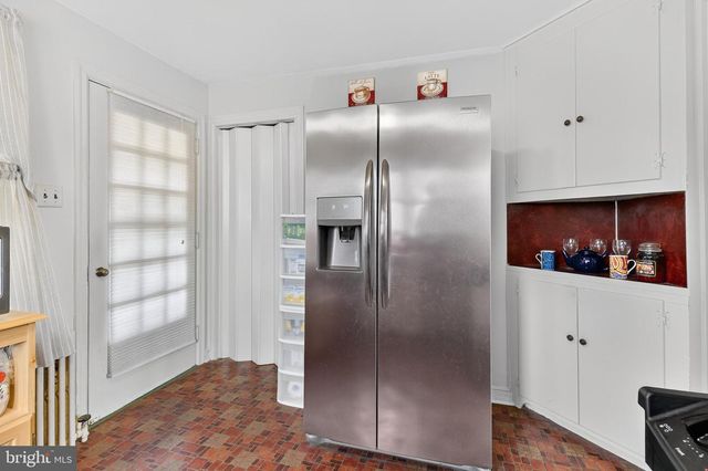 11 CLAYTON AVE, Lancaster, PA 17602