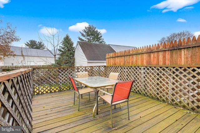 11 CLAYTON AVE, Lancaster, PA 17602