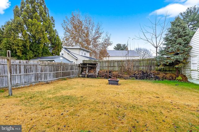 11 CLAYTON AVE, Lancaster, PA 17602