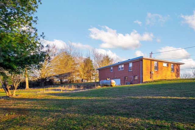 265 Shockley Road, Spencer, TN 38585