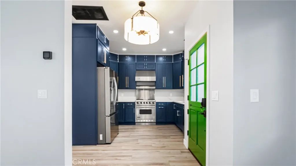 727 E Myrtle Avenue, Glendora, CA 91741