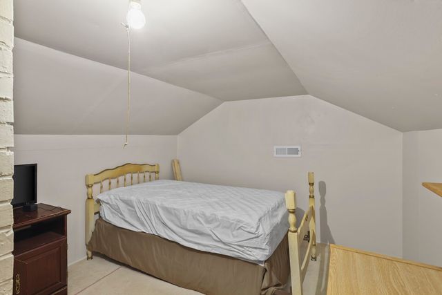 498 Highway 100, Centerville, TN 37033