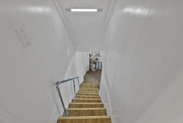 498 Highway 100, Centerville, TN 37033