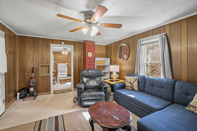 498 Highway 100, Centerville, TN 37033