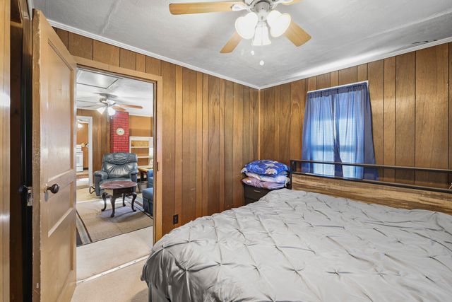 498 Highway 100, Centerville, TN 37033