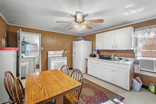 498 Highway 100, Centerville, TN 37033