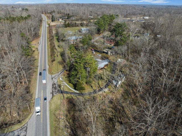 498 Highway 100, Centerville, TN 37033