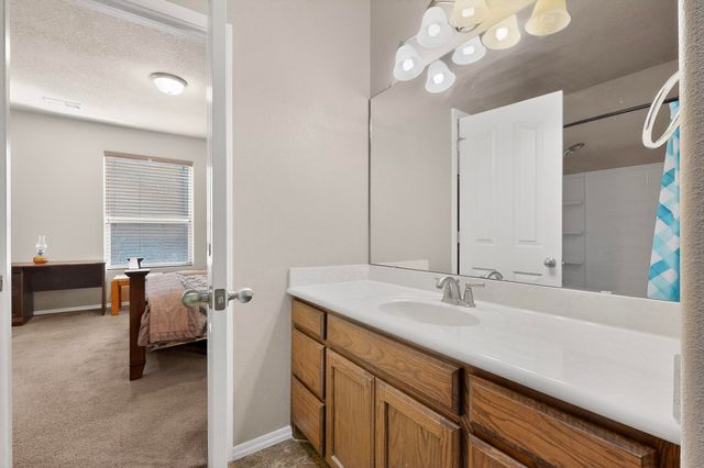 920 Sellers Drive NE, Albuquerque, NM 87112