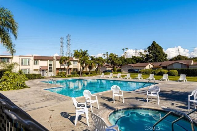 9921 Barranca Circle, Huntington Beach, CA 92646