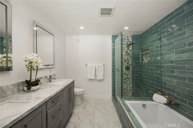 9921 Barranca Circle, Huntington Beach, CA 92646