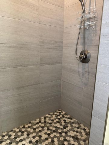 41 Clove Road, Salisbury Mills, NY 12577