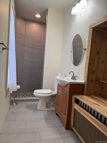 41 Clove Road, Salisbury Mills, NY 12577