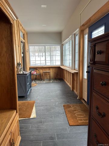 41 Clove Road, Salisbury Mills, NY 12577