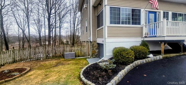 41 Clove Road, Salisbury Mills, NY 12577