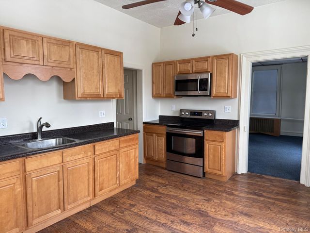 41 Clove Road, Salisbury Mills, NY 12577