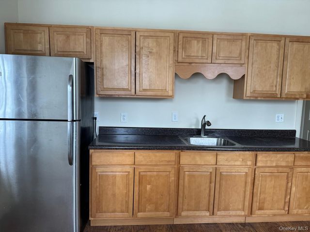 41 Clove Road, Salisbury Mills, NY 12577