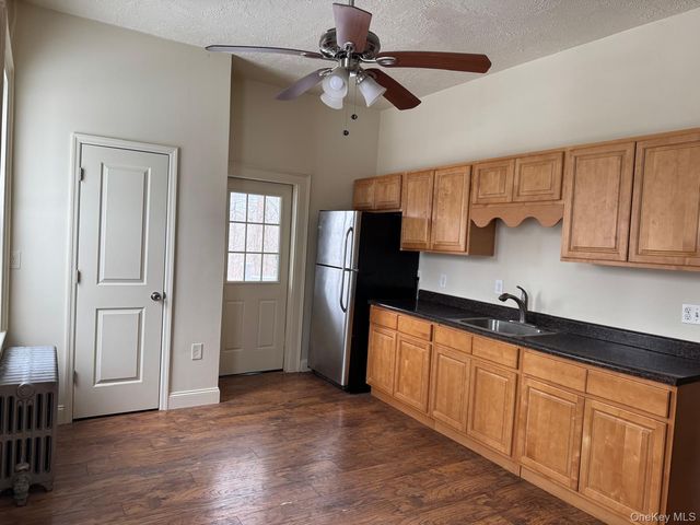 41 Clove Road, Salisbury Mills, NY 12577