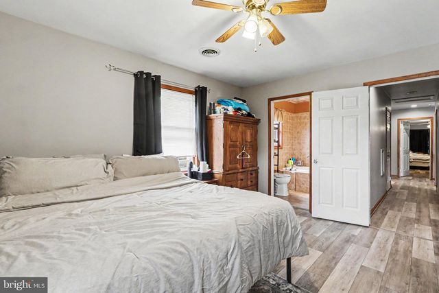 3750 MANOR LANE, Chambersburg, PA 17202