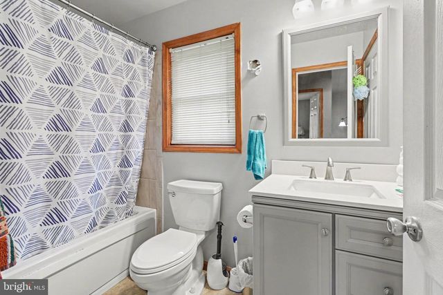 3750 MANOR LANE, Chambersburg, PA 17202