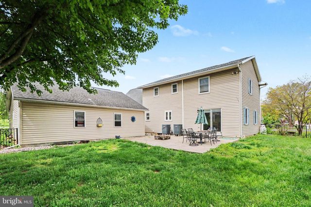3750 MANOR LANE, Chambersburg, PA 17202