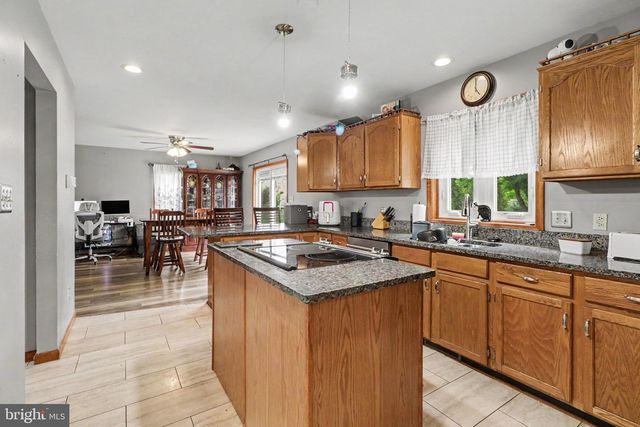 3750 MANOR LANE, Chambersburg, PA 17202