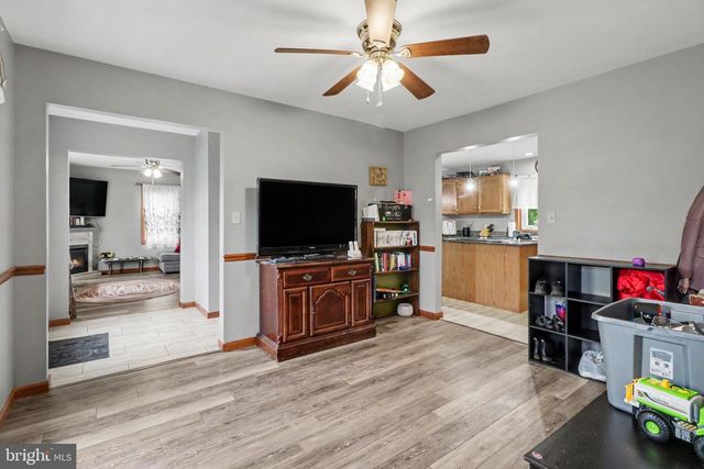 3750 MANOR LANE, Chambersburg, PA 17202