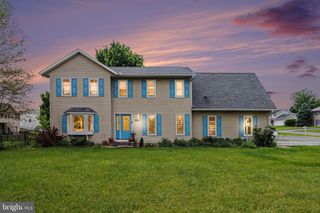 3750 MANOR LANE, Chambersburg, PA 17202
