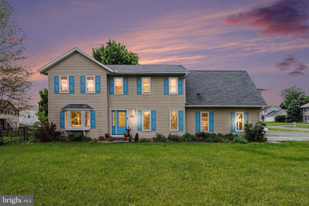 3750 MANOR LANE, Chambersburg, PA 17202