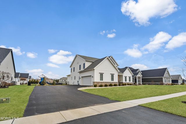 4420 Kimball Creek West, Sylvania, OH 43560