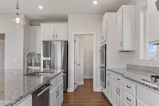 4420 Kimball Creek West, Sylvania, OH 43560