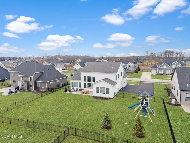 4420 Kimball Creek West, Sylvania, OH 43560