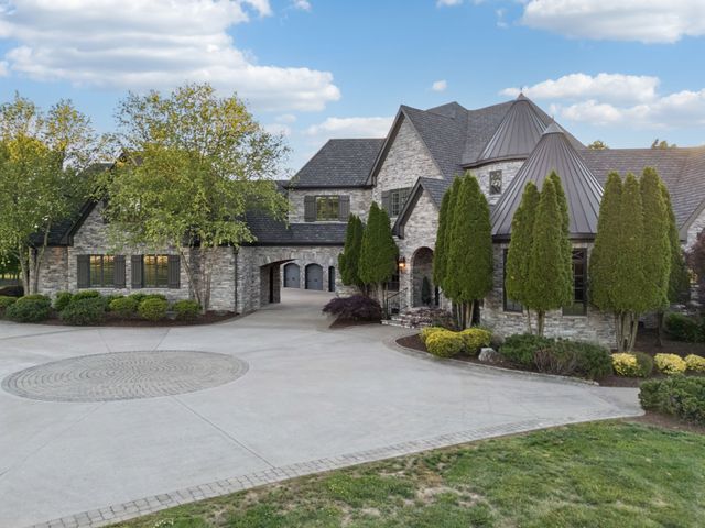 1270 Rehobath Rd, College Grove, TN 37046