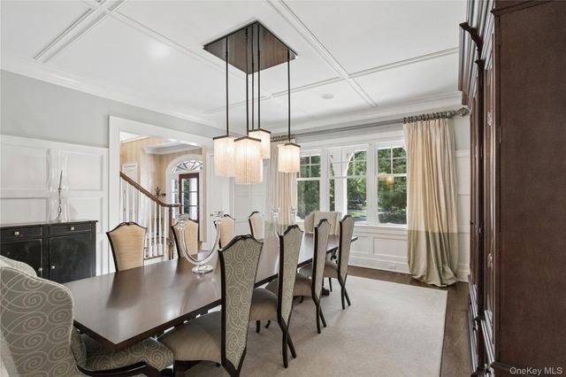 1184 Cove Edge Road, Oyster Bay Cove, NY 11791