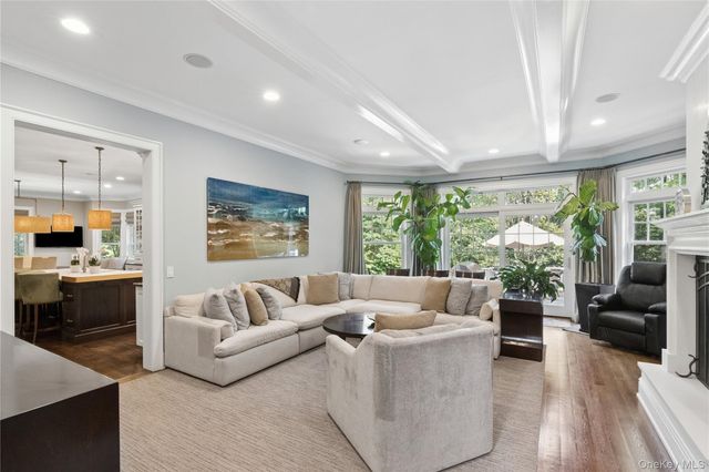 1184 Cove Edge Road, Oyster Bay Cove, NY 11791