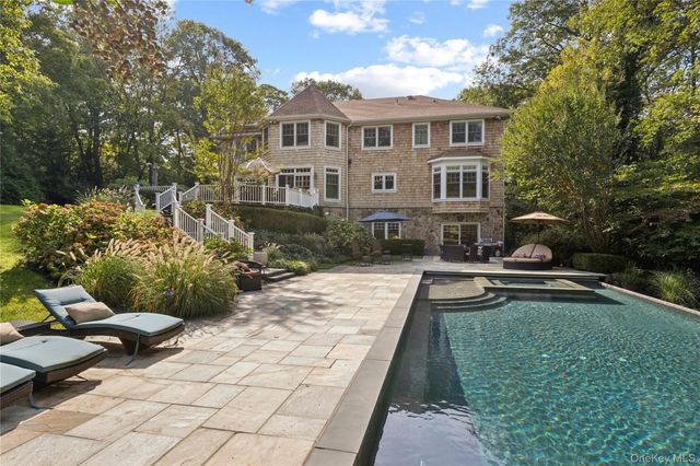 1184 Cove Edge Road, Oyster Bay Cove, NY 11791